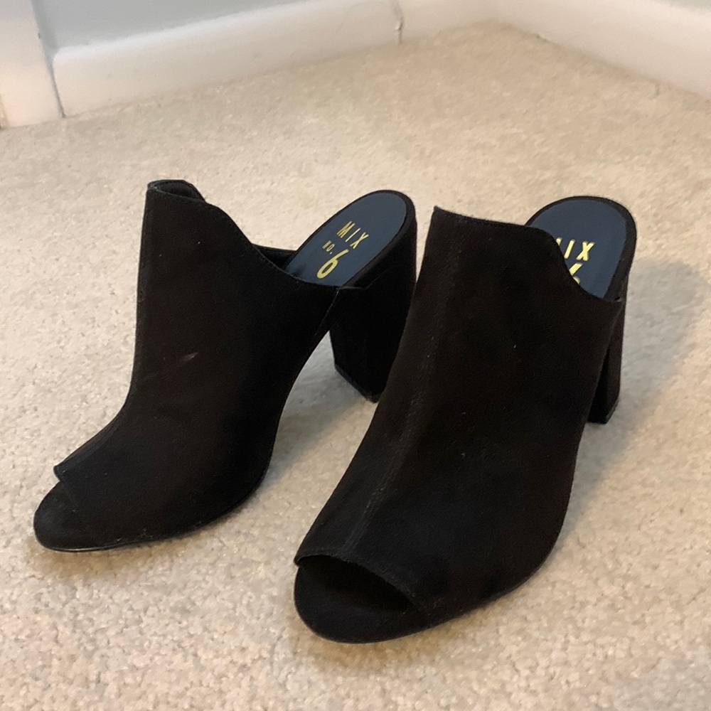Mix 6 black heels worn once!